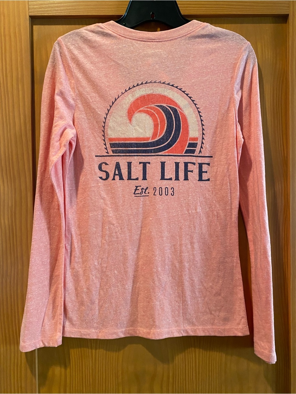 Salt Life Heather Salmon Fitted Wave Long Sleeve V-Neck T-Shirt NWT S